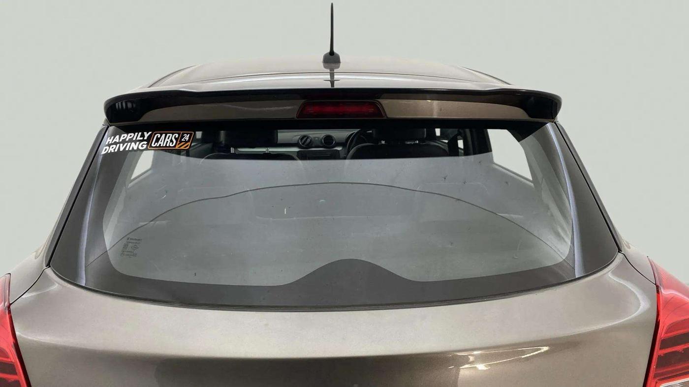 2020 Maruti Swift VXI, Petrol, Manual, 17,477 km, Rear Windshield