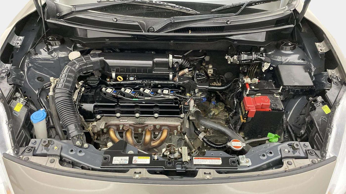 2020 Maruti Swift VXI, Petrol, Manual, 17,477 km, Engine View
