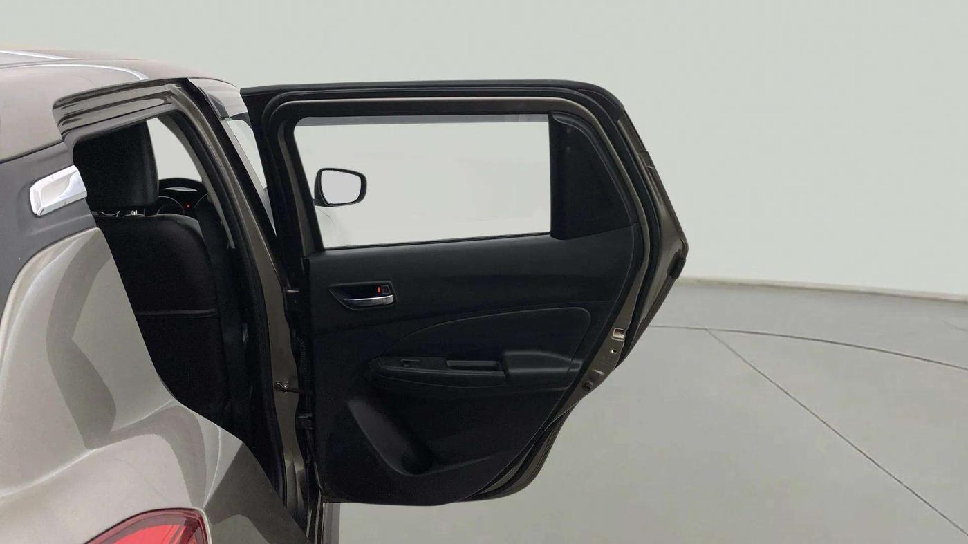 2020 Maruti Swift VXI, Petrol, Manual, 17,477 km, RHS Rear Door