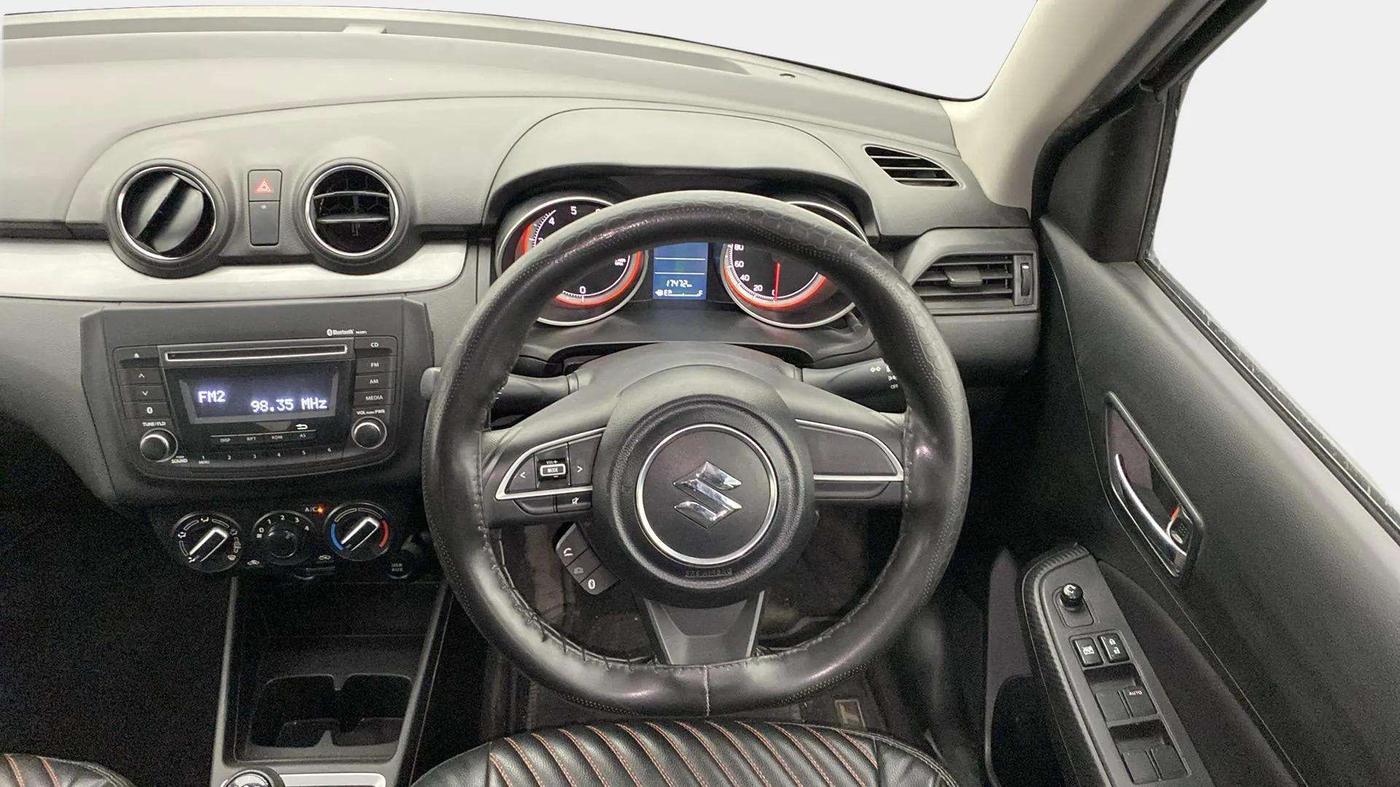 2020 Maruti Swift VXI, Petrol, Manual, 17,477 km, Steering Wheel Close Up