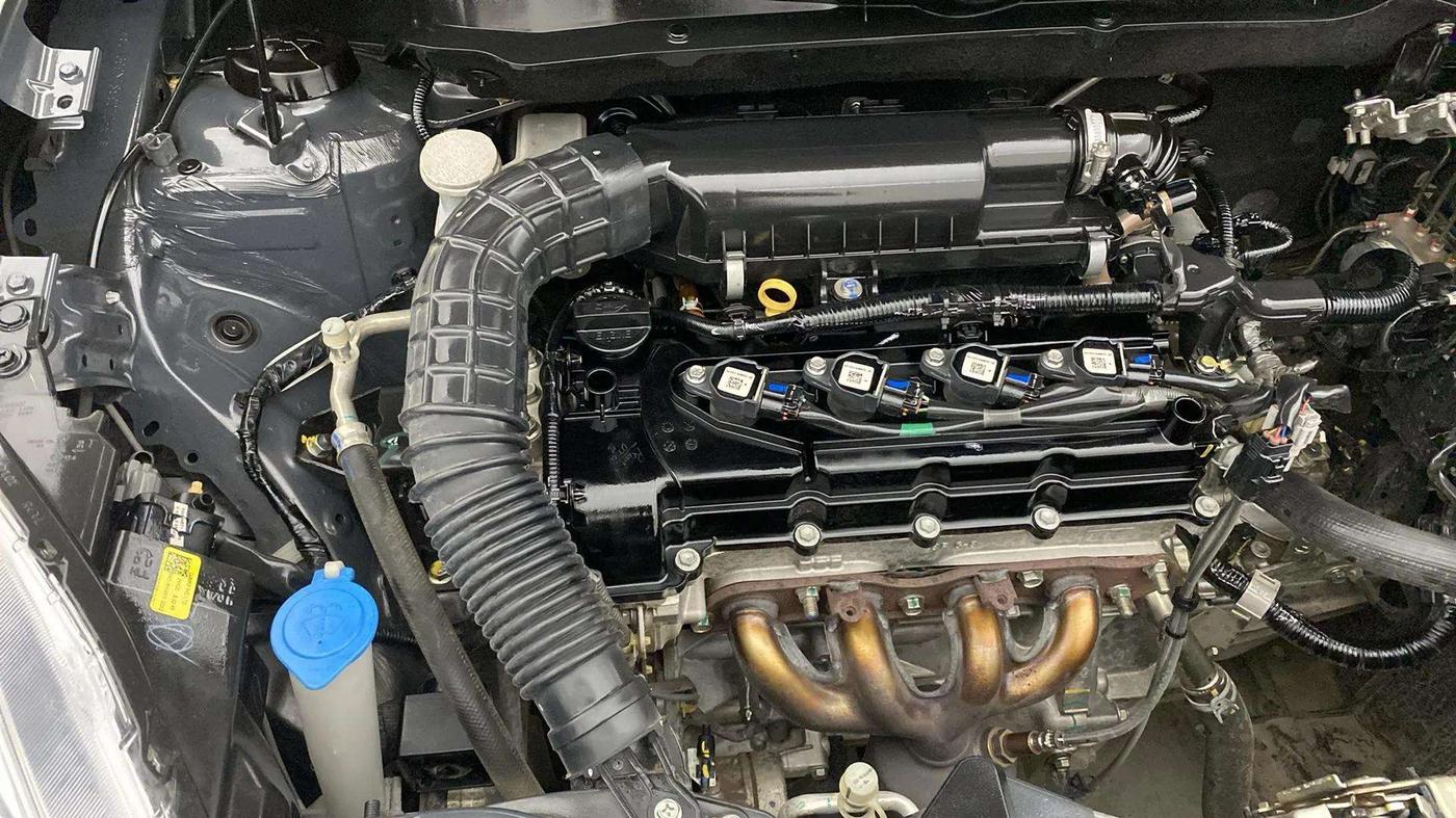 2020 Maruti Swift VXI, Petrol, Manual, 17,477 km, Engine View - Right