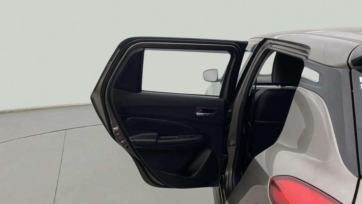 2020 Maruti Swift VXI, Petrol, Manual, 17,477 km, LHS Rear Door