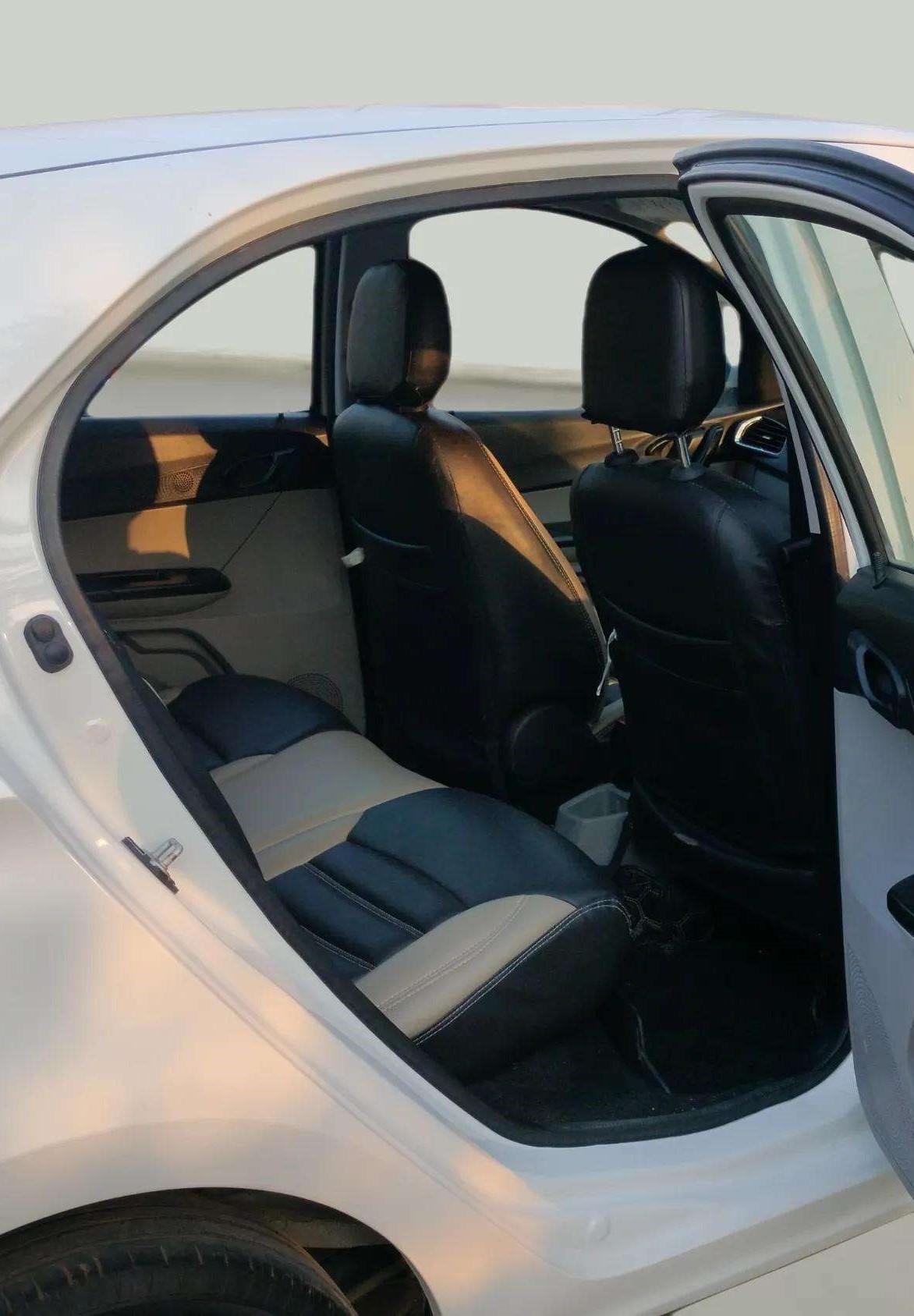 2020 Tata Tiago XT PETROL, Petrol, Manual, 1,01,806 km, Right Side Rear Door Cabin