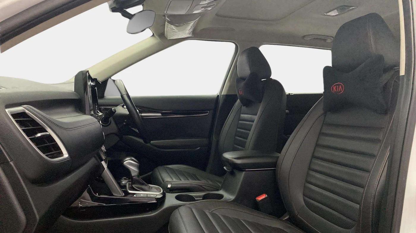 2020 KIA SELTOS GTX PLUS DCT 1.4 PETROL, Petrol, Automatic, 29,860 km, Right Side Front Door Cabin