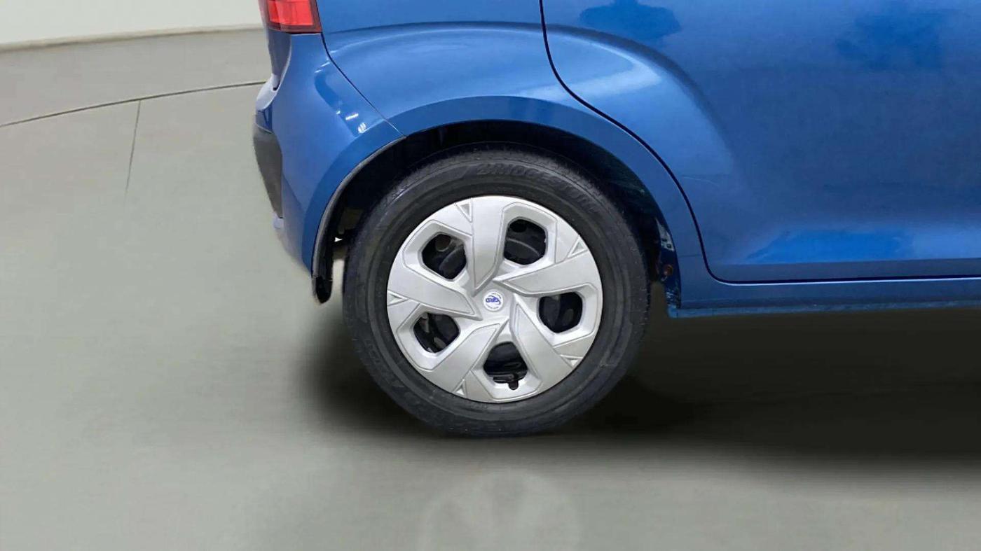 2018 Maruti IGNIS DELTA 1.2 AMT, CNG, Automatic, 35,646 km, Right Rear Wheel