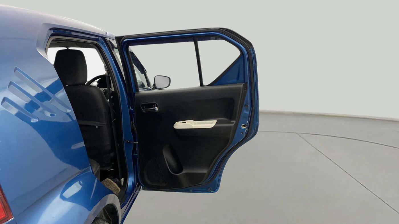 2018 Maruti IGNIS DELTA 1.2 AMT, CNG, Automatic, 35,646 km, RHS Rear Door
