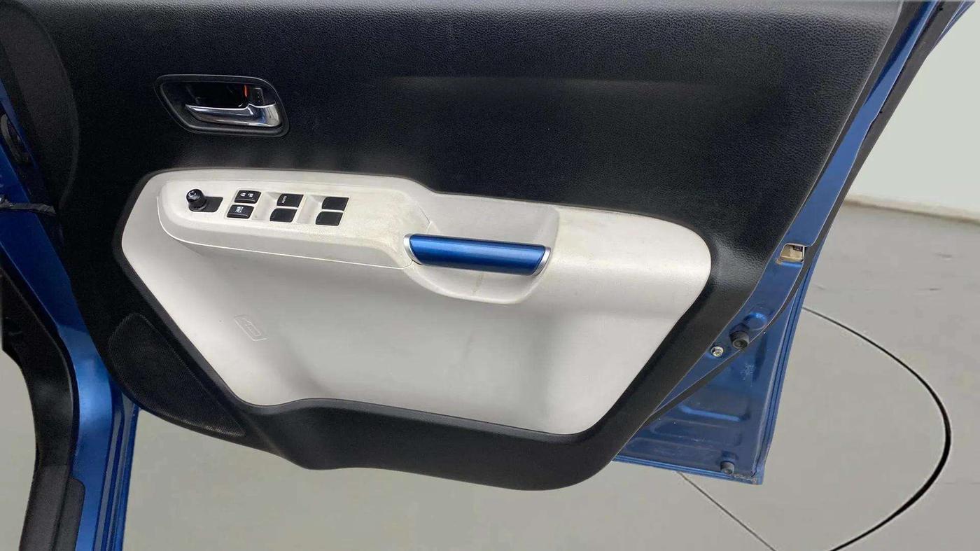 2018 Maruti IGNIS DELTA 1.2 AMT, CNG, Automatic, 35,646 km, Driver Side Door Panels Control