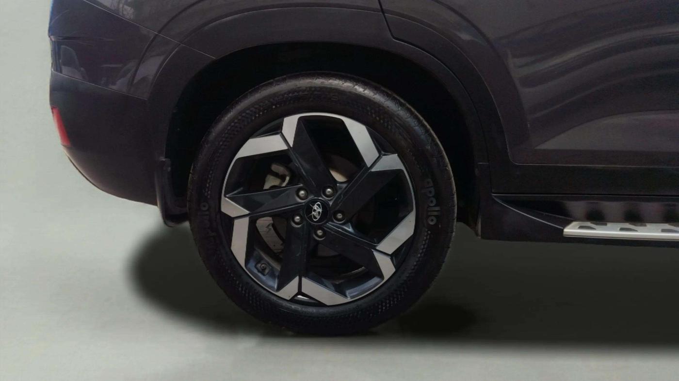 2021 Hyundai ALCAZAR 2.0 SIGNATURE (O) AT 6STR, Petrol, Automatic, 26,591 km, Right Rear Wheel