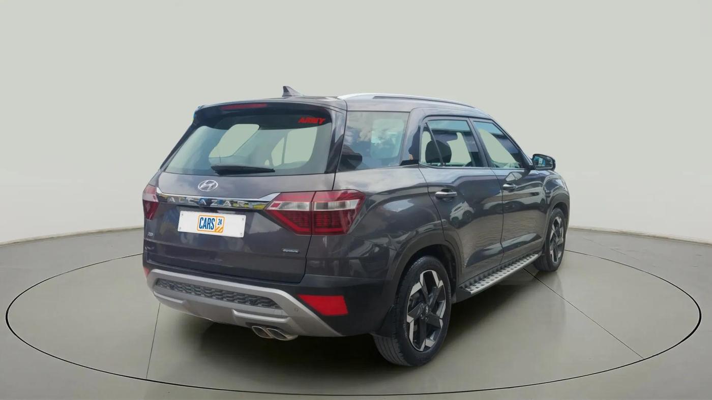 2021 Hyundai ALCAZAR 2.0 SIGNATURE (O) AT 6STR, Petrol, Automatic, 26,591 km, Right Back Diagonal