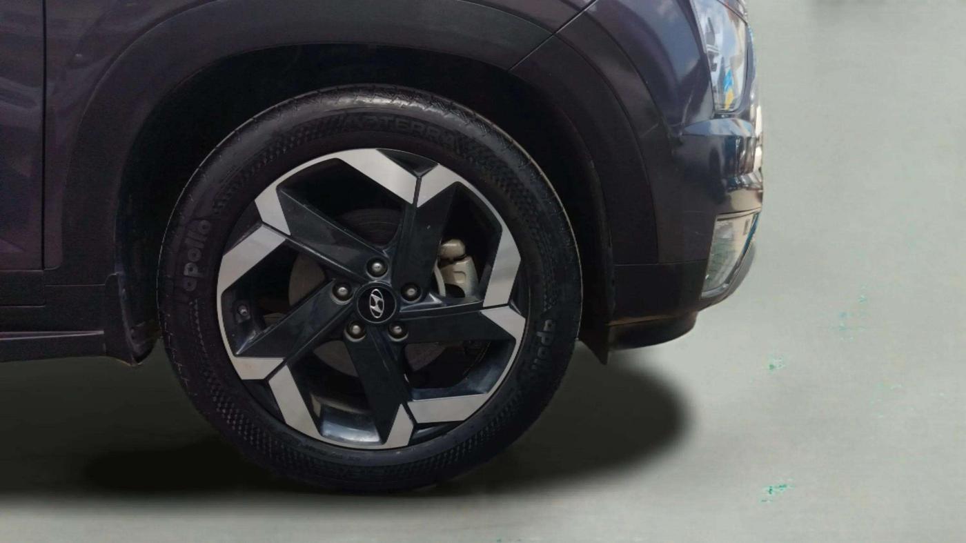 2021 Hyundai ALCAZAR 2.0 SIGNATURE (O) AT 6STR, Petrol, Automatic, 26,591 km, Right Front Wheel