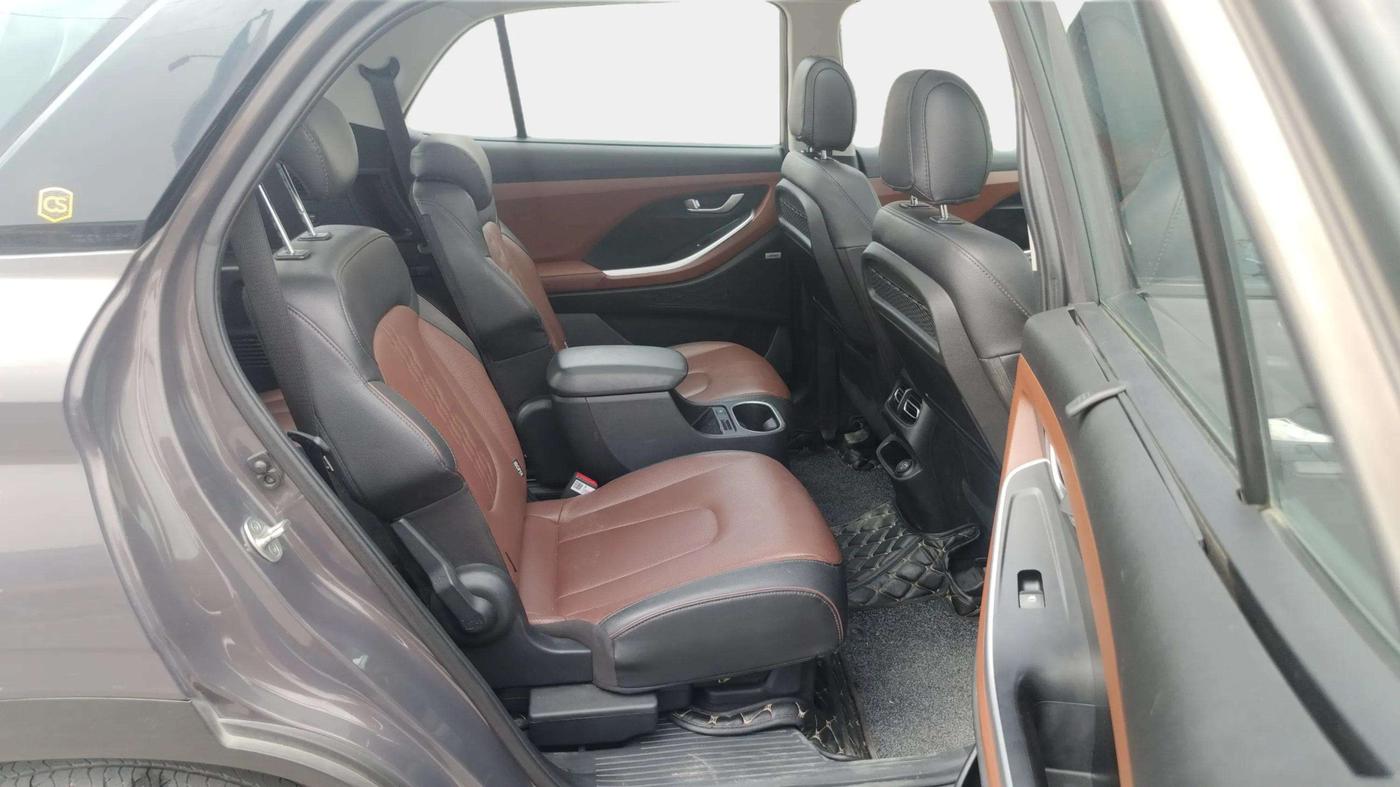 2021 Hyundai ALCAZAR 2.0 SIGNATURE (O) AT 6STR, Petrol, Automatic, 26,591 km, Right Side Rear Door Cabin