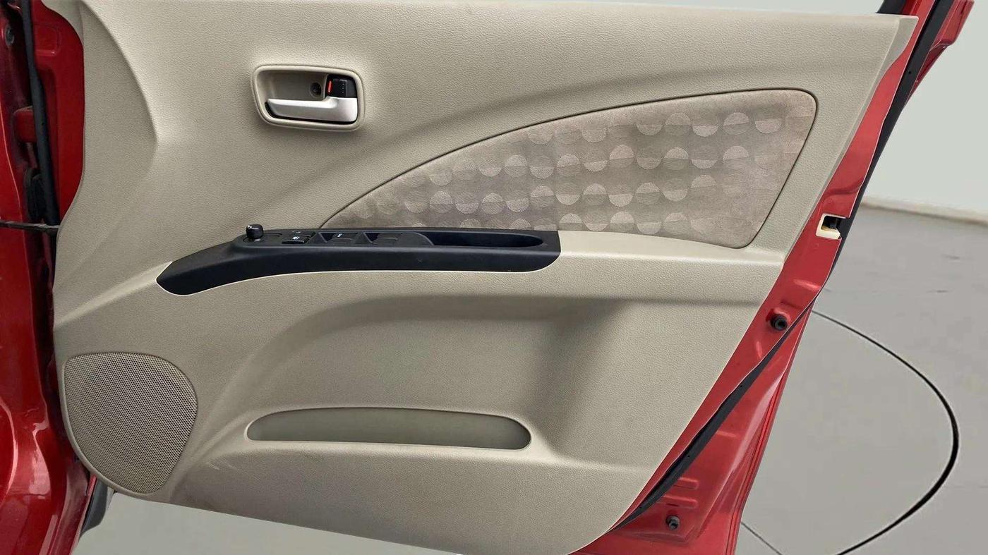2014 Maruti Celerio ZXI, Petrol, Manual, 62,275 km, Driver Side Door Panels Control