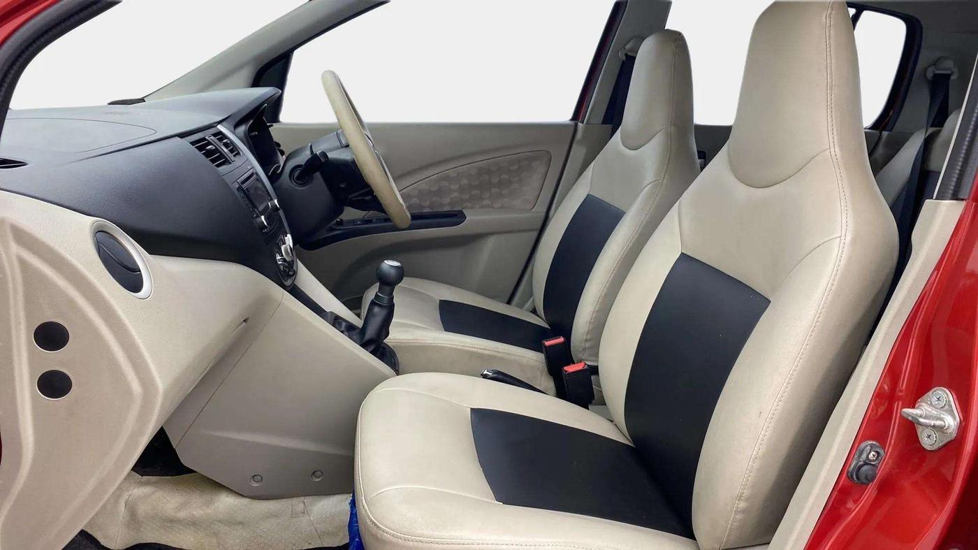 2014 Maruti Celerio ZXI, Petrol, Manual, 62,275 km, Right Side Front Door Cabin