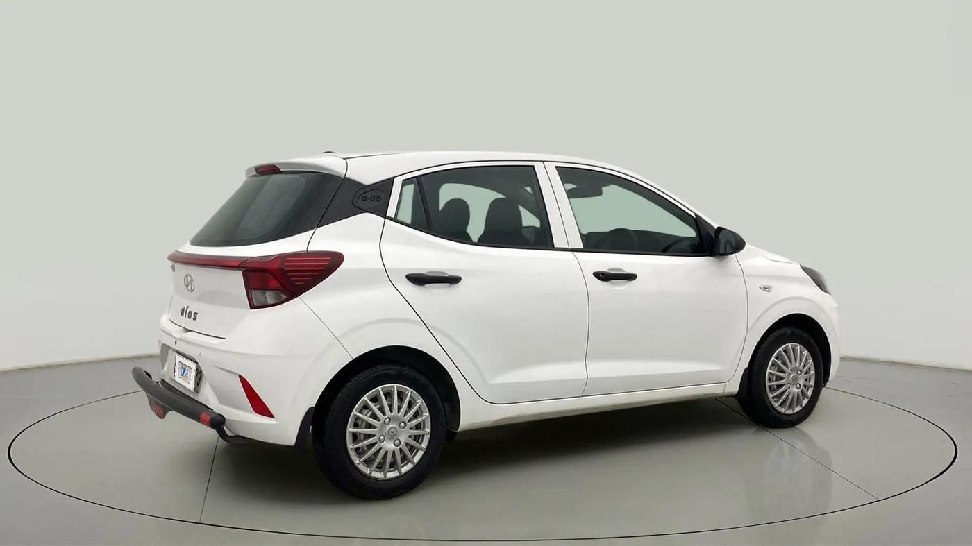 2024 Hyundai GRAND I10 NIOS ERA 1.2 KAPPA VTVT, Petrol, Manual, 11,141 km, Right Back Diagonal