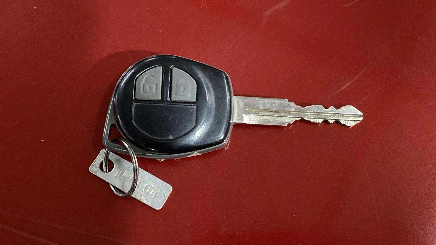 2015 Maruti Wagon R 1.0 VXI, Petrol, Manual, 40,310 km, Key Close Up