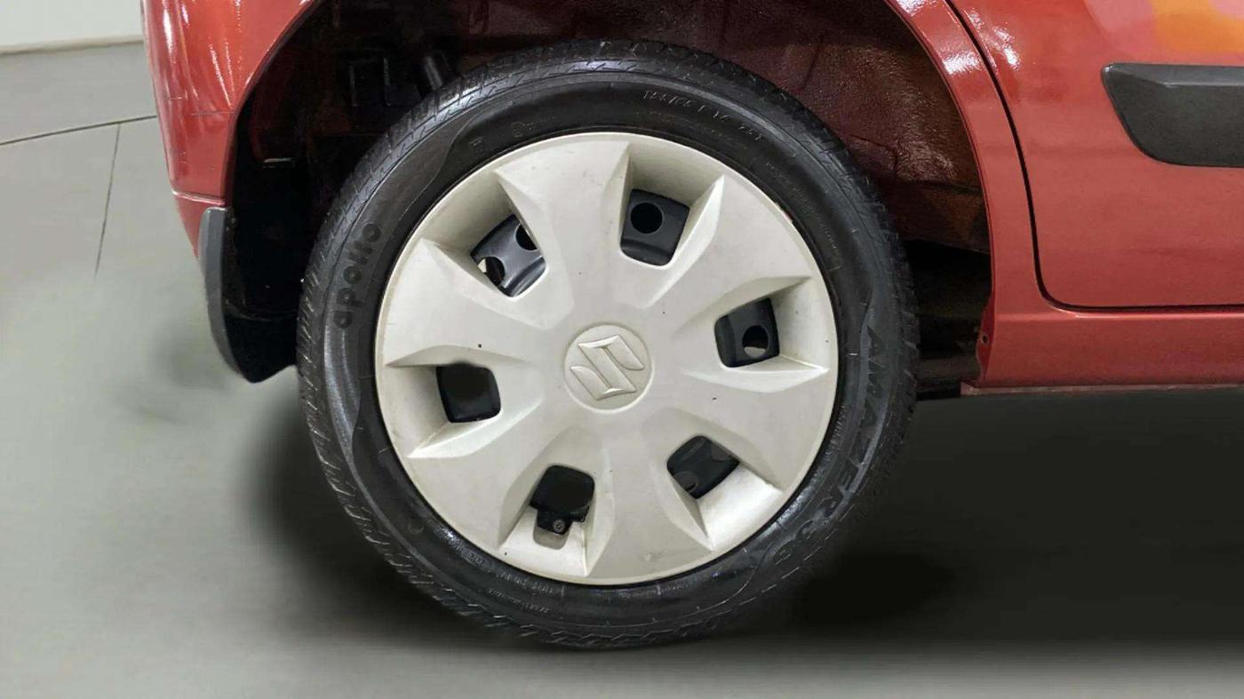 2015 Maruti Wagon R 1.0 VXI, Petrol, Manual, 40,310 km, Right Rear Wheel