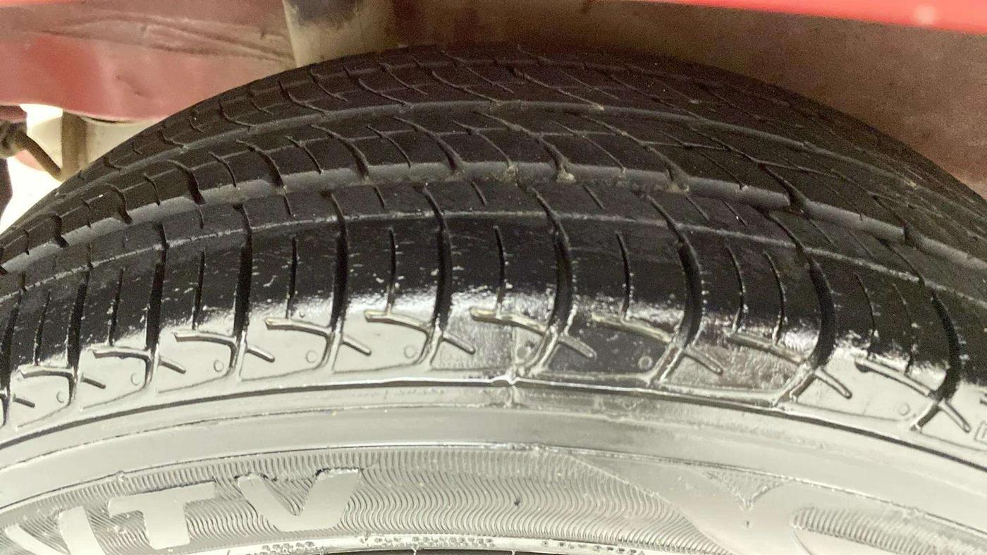 2018 Honda Brio S MT, Petrol, Manual, 16,230 km, Right Rear Tyre Tread