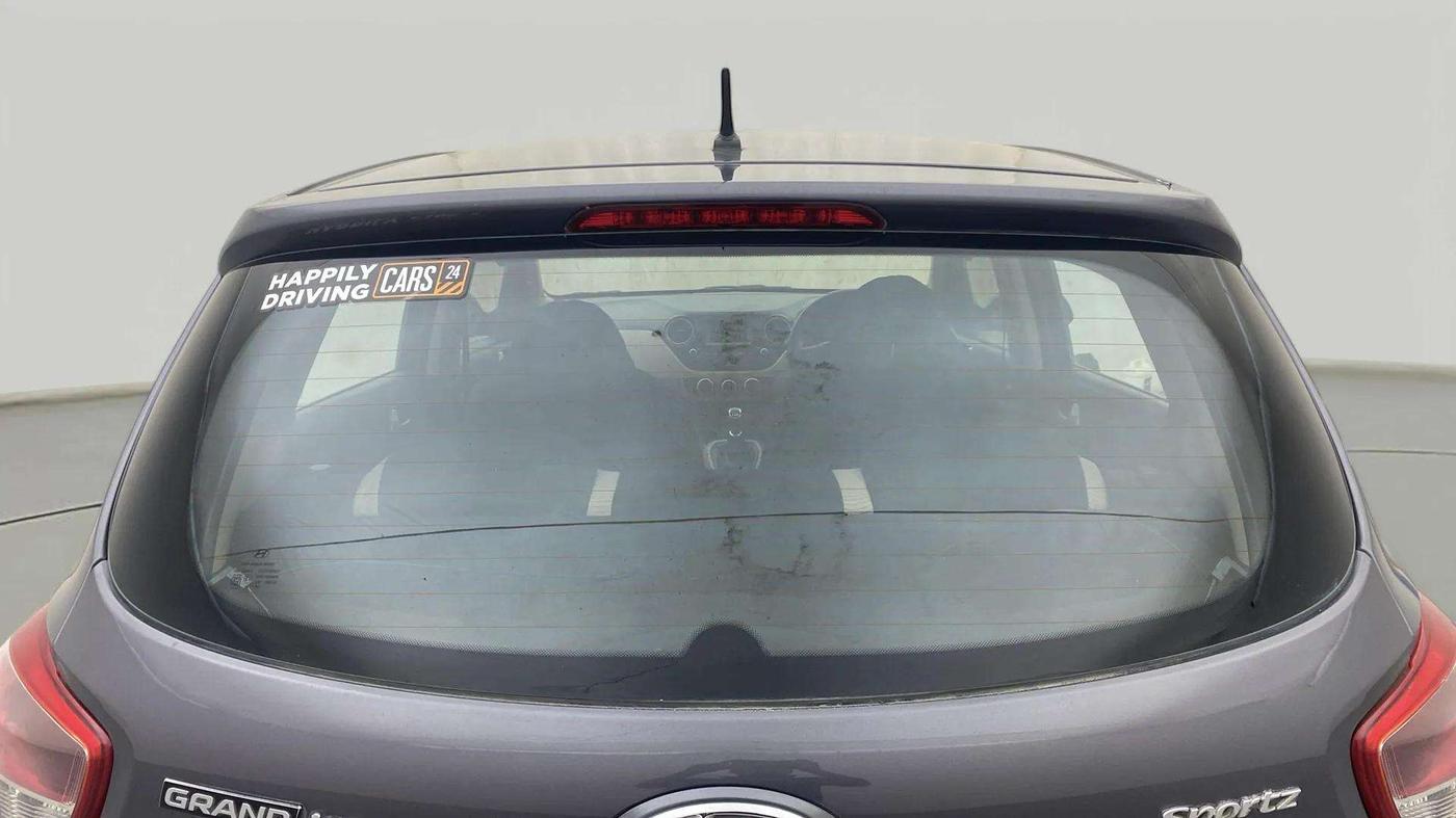 2017 Hyundai Grand i10 SPORTZ 1.2 KAPPA VTVT, Petrol, Manual, 33,998 km, Rear Windshield