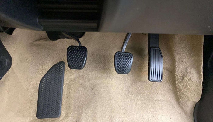 2020 Honda City 1.5L I-VTEC V MT, Petrol, Manual, 44,171 km, Pedals