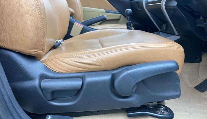 2020 Honda City 1.5L I-VTEC V MT, Petrol, Manual, 44,171 km, Driver Side Adjustment Panel