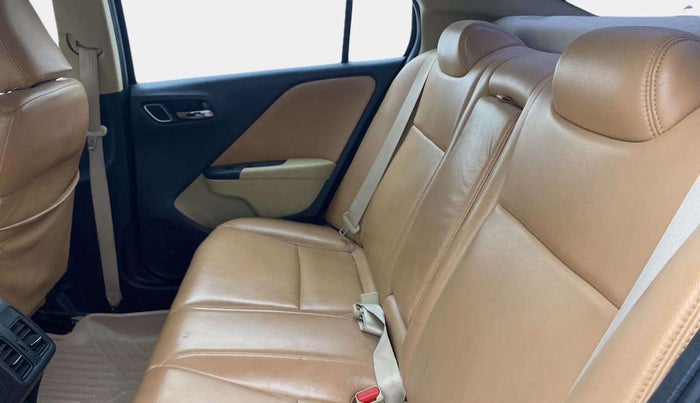 2020 Honda City 1.5L I-VTEC V MT, Petrol, Manual, 44,171 km, Right Side Rear Door Cabin