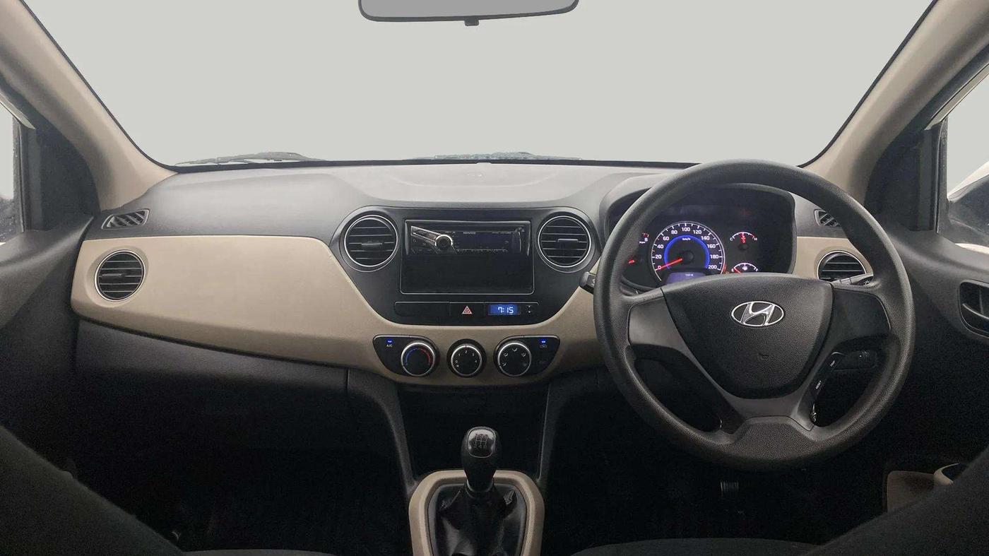 2016 Hyundai Grand i10 MAGNA 1.2 KAPPA VTVT, Petrol, Manual, 68,779 km, Dashboard
