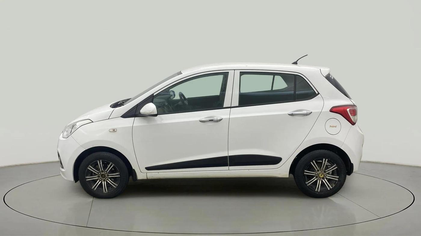 2016 Hyundai Grand i10 MAGNA 1.2 KAPPA VTVT, Petrol, Manual, 68,779 km, Left Side