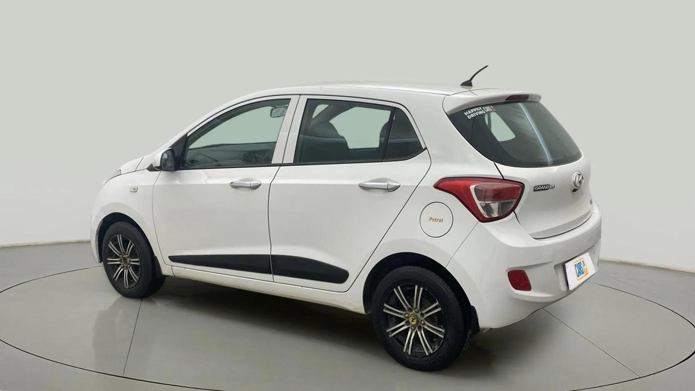 2016 Hyundai Grand i10 MAGNA 1.2 KAPPA VTVT, Petrol, Manual, 68,779 km, Left Back Diagonal