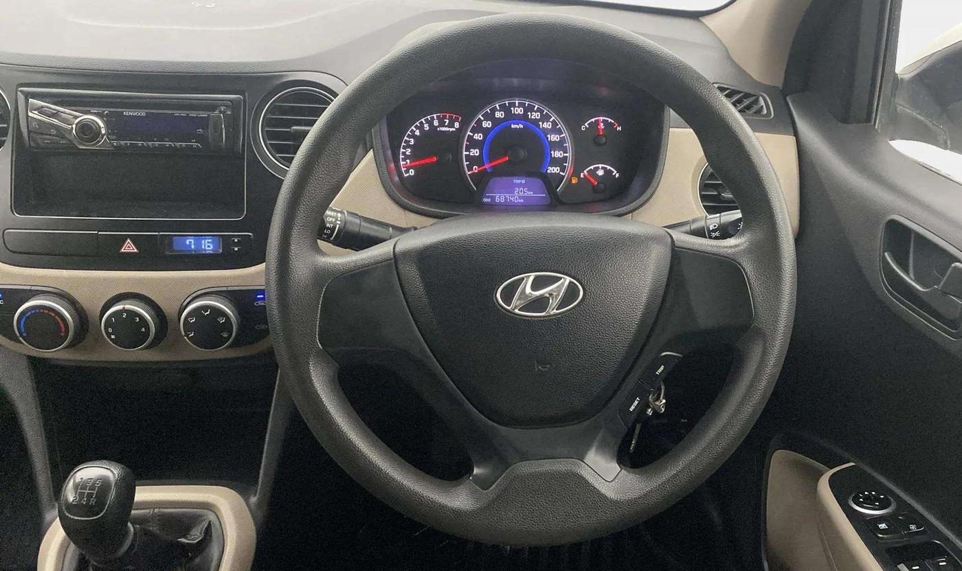 2016 Hyundai Grand i10 MAGNA 1.2 KAPPA VTVT, Petrol, Manual, 68,779 km, Steering Wheel Close Up