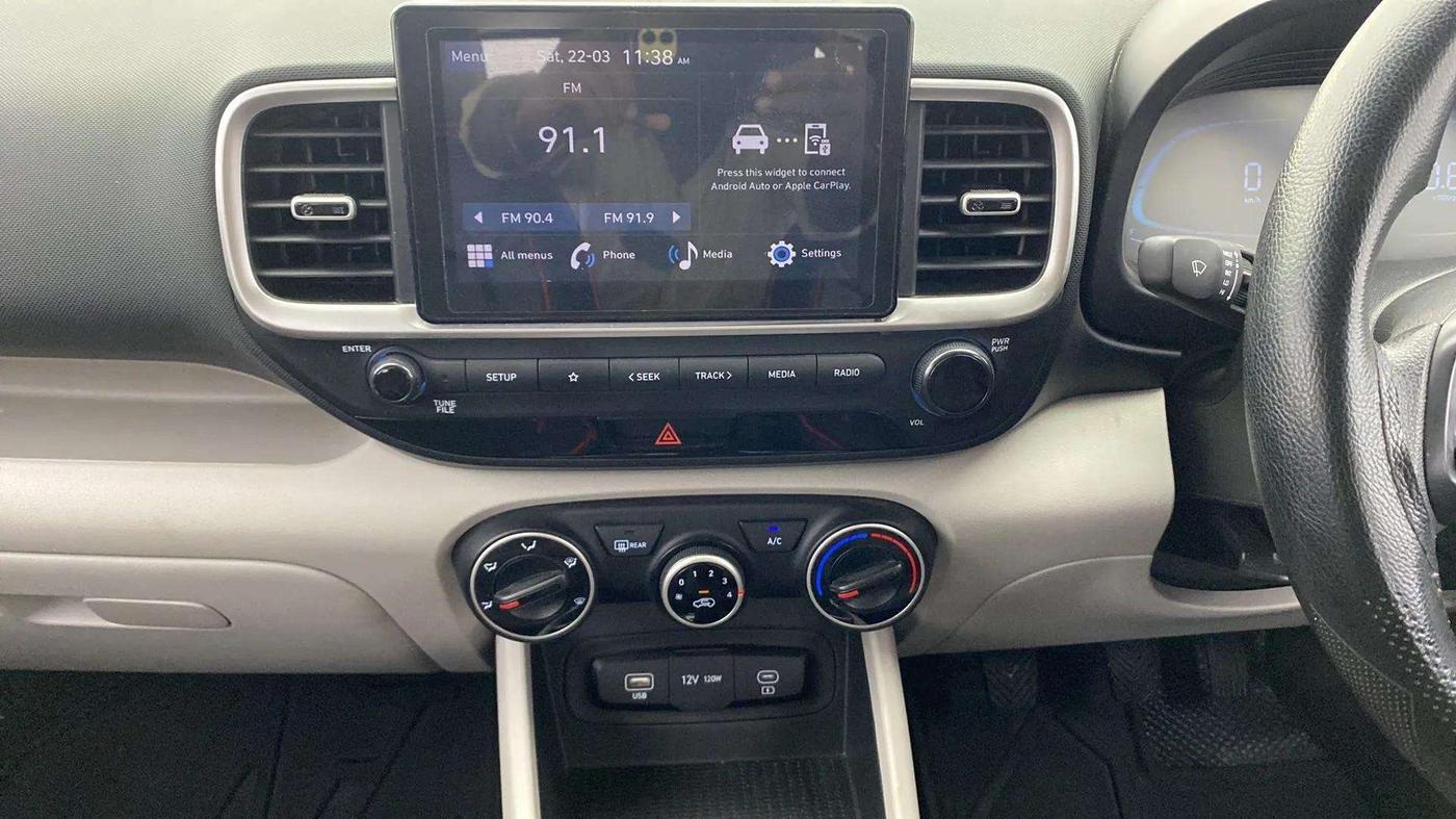 2023 Hyundai VENUE S(O) 1.2, Petrol, Manual, 37,275 km, Air Conditioner