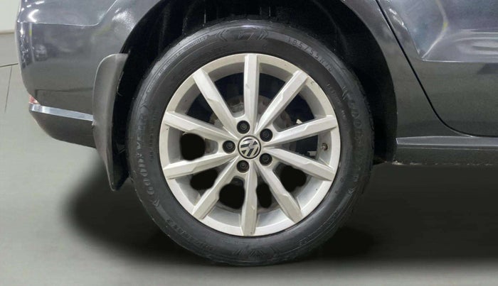 2017 Volkswagen Ameo HIGHLINE PLUS 1.5L AT 16 ALLOY, Diesel, Automatic, 48,736 km, Right Rear Wheel