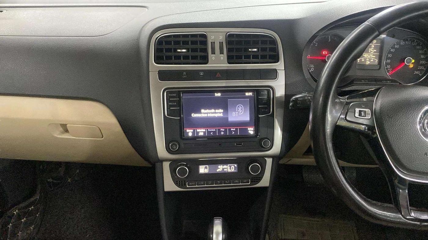 2017 Volkswagen Ameo HIGHLINE PLUS 1.5L AT 16 ALLOY, Diesel, Automatic, 48,736 km, Air Conditioner