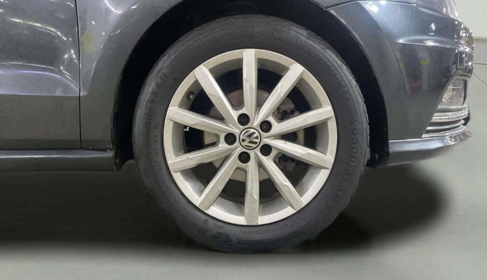 2017 Volkswagen Ameo HIGHLINE PLUS 1.5L AT 16 ALLOY, Diesel, Automatic, 48,736 km, Right Front Wheel