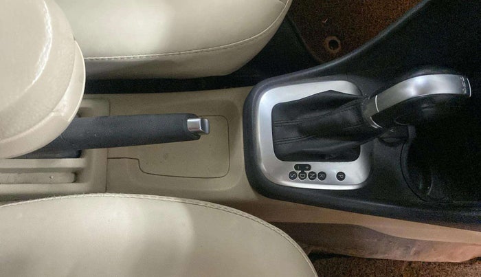 2017 Volkswagen Ameo HIGHLINE PLUS 1.5L AT 16 ALLOY, Diesel, Automatic, 48,736 km, Gear Lever