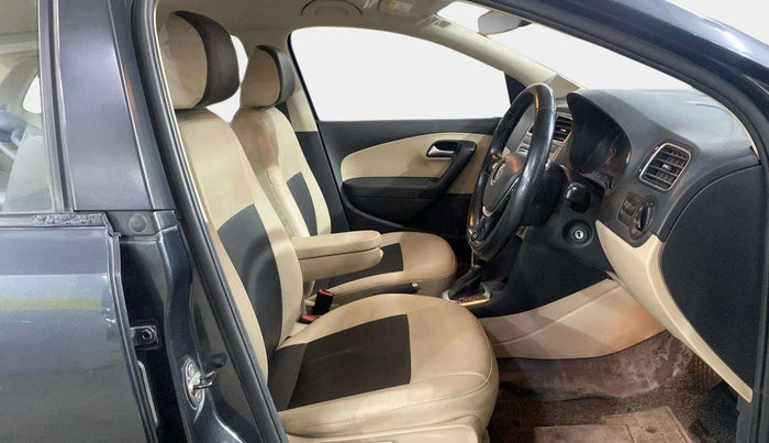 2017 Volkswagen Ameo HIGHLINE PLUS 1.5L AT 16 ALLOY, Diesel, Automatic, 48,736 km, Right Side Front Door Cabin