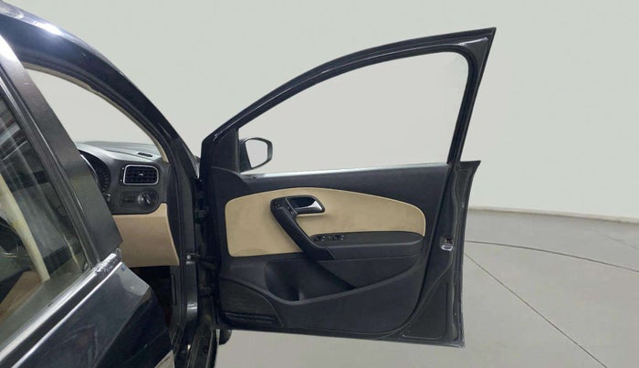 2017 Volkswagen Ameo HIGHLINE PLUS 1.5L AT 16 ALLOY, Diesel, Automatic, 48,736 km, RHS Front Door