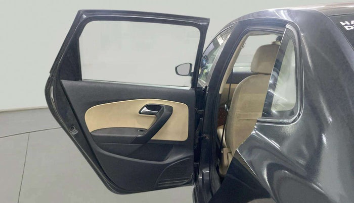 2017 Volkswagen Ameo HIGHLINE PLUS 1.5L AT 16 ALLOY, Diesel, Automatic, 48,736 km, LHS Rear Door