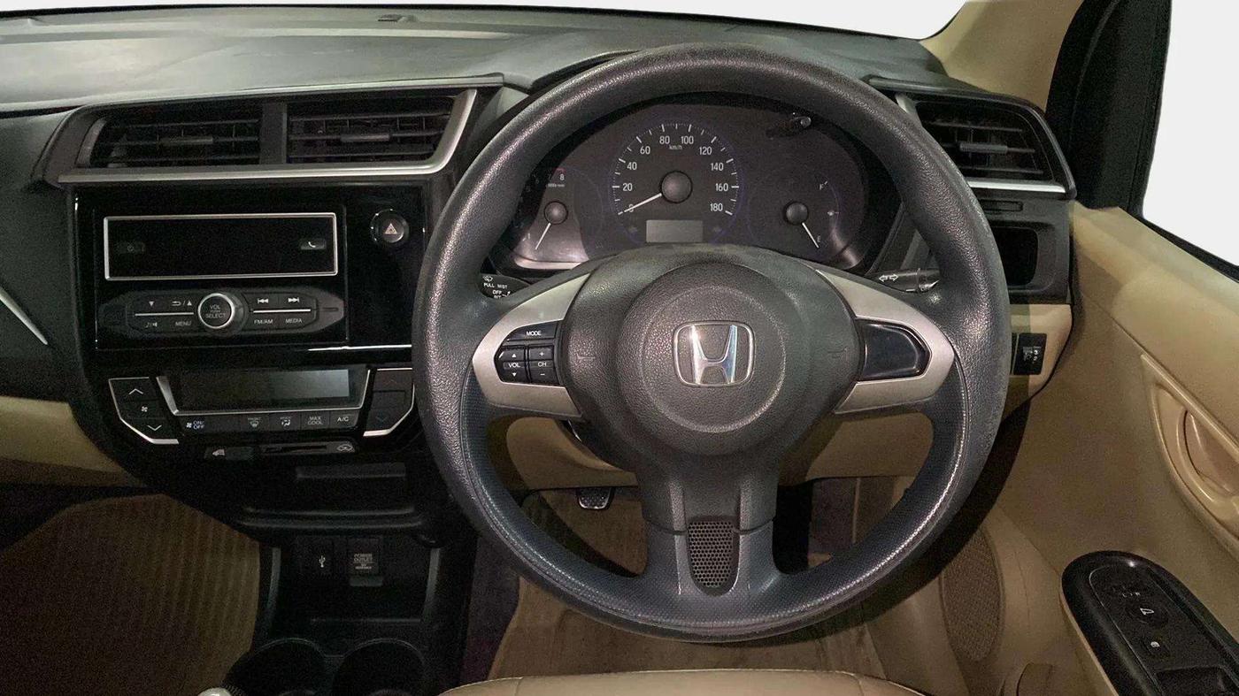 2017 Honda Amaze 1.2L I-VTEC S, Petrol, Manual, 27,299 km, Steering Wheel Close Up