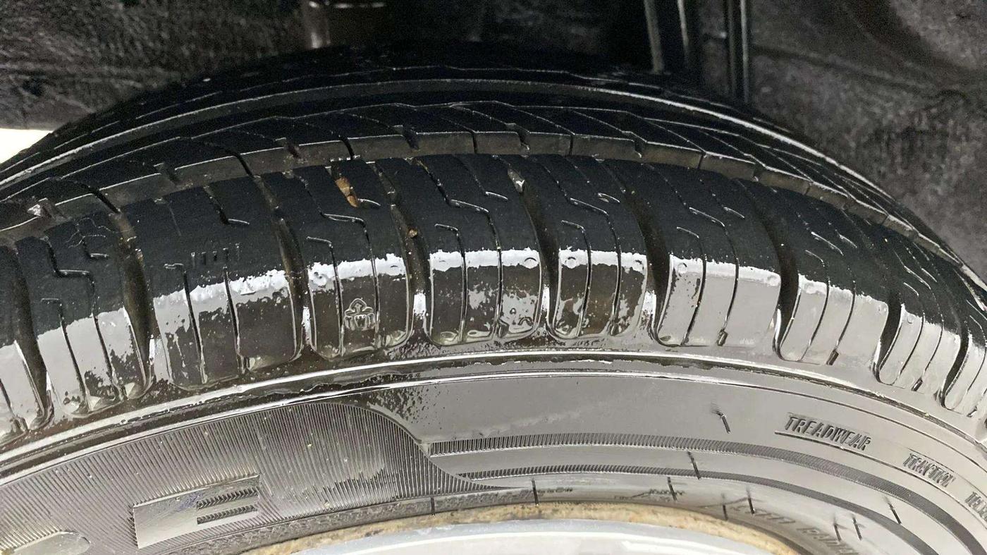 2019 Renault Kwid RXL, Petrol, Manual, 77,592 km, Right Rear Tyre Tread