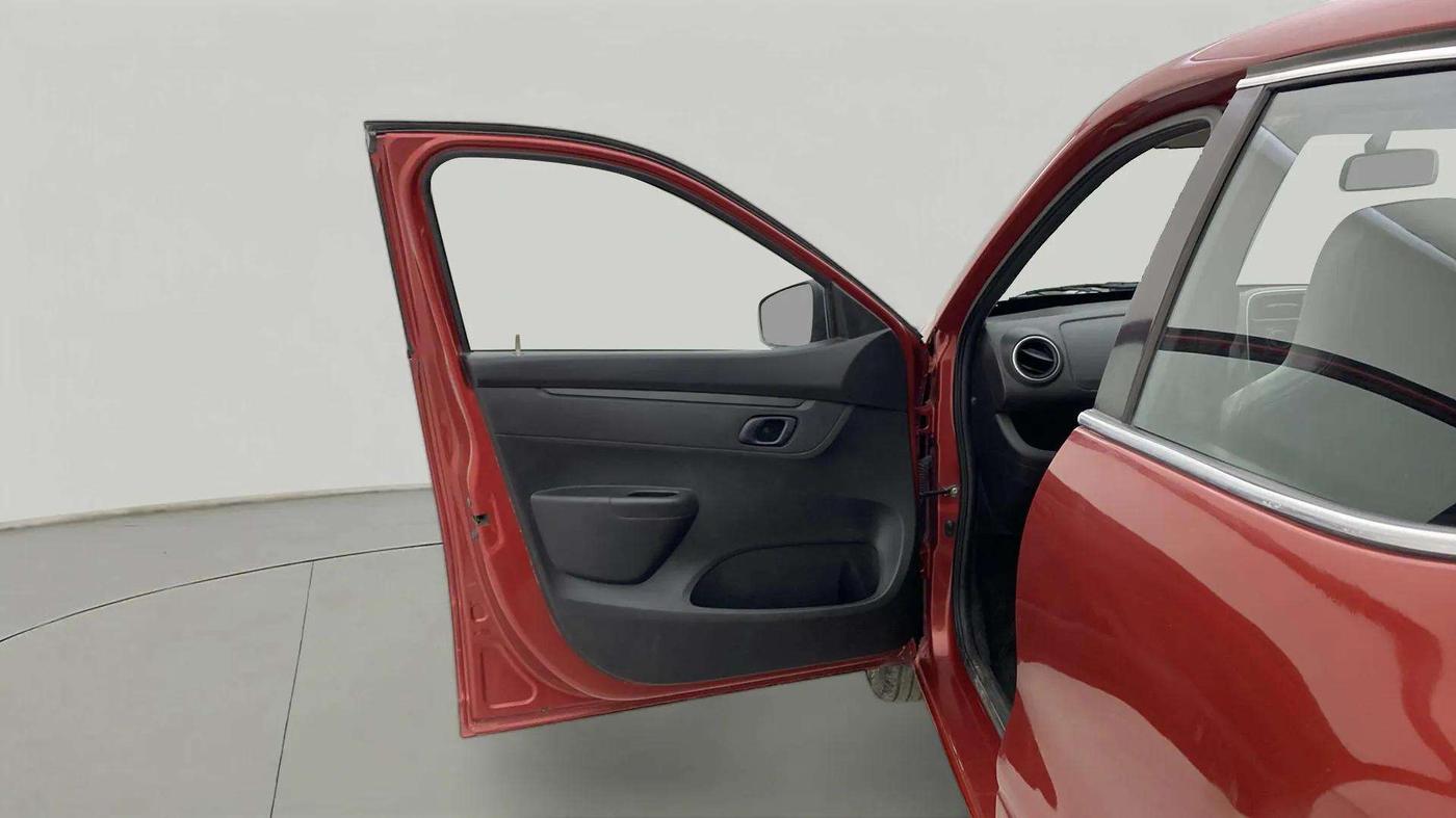 2019 Renault Kwid RXL, Petrol, Manual, 77,592 km, LHS Front Door