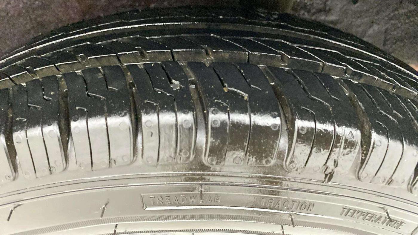 2019 Renault Kwid RXL, Petrol, Manual, 77,592 km, Left Rear Tyre Tread