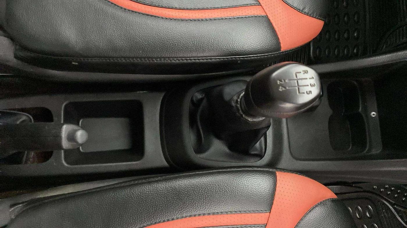 2019 Renault Kwid RXL, Petrol, Manual, 77,592 km, Gear Lever