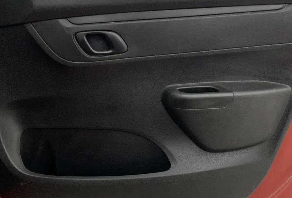 2019 Renault Kwid RXL, Petrol, Manual, 77,592 km, Driver Side Door Panels Control