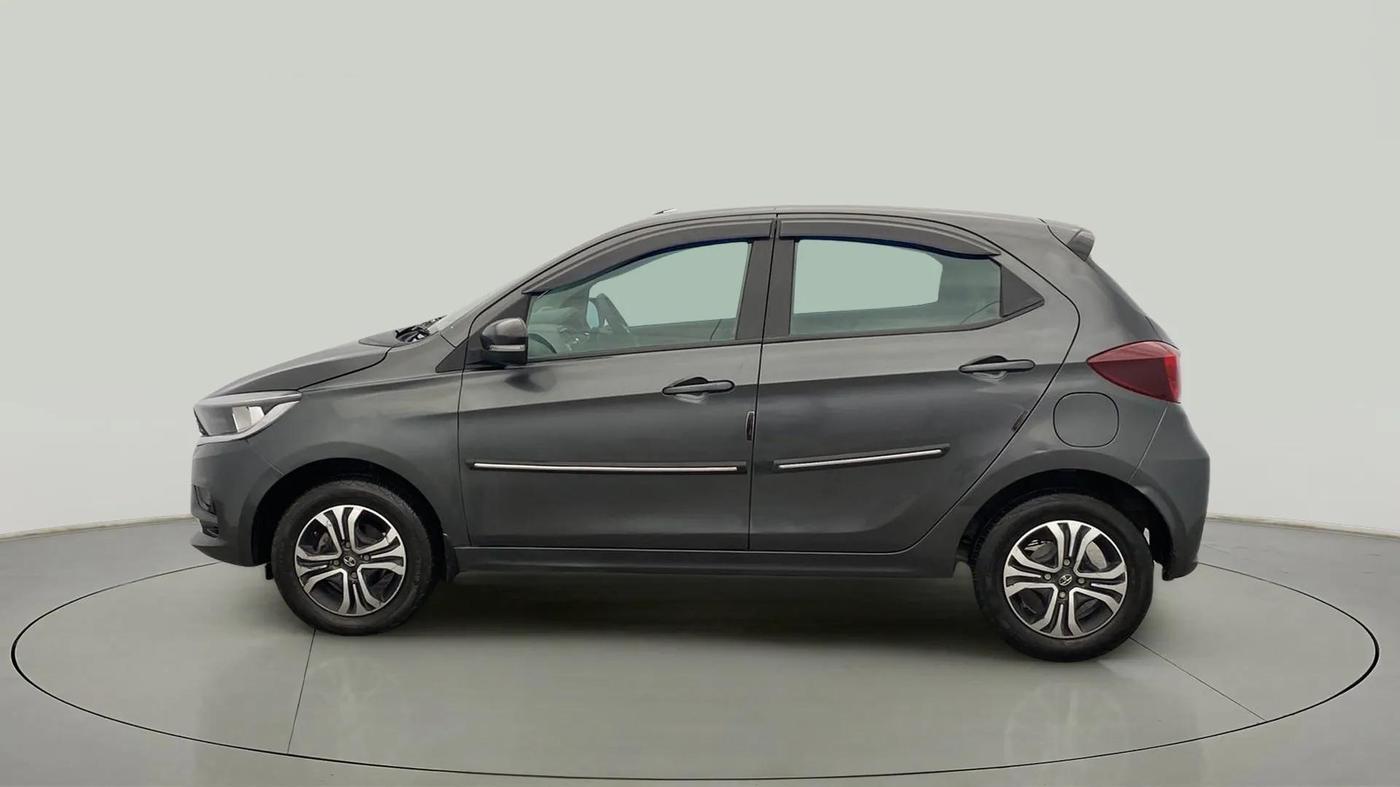 2023 Tata Tiago XT PETROL, Petrol, Manual, 15,059 km, Left Side