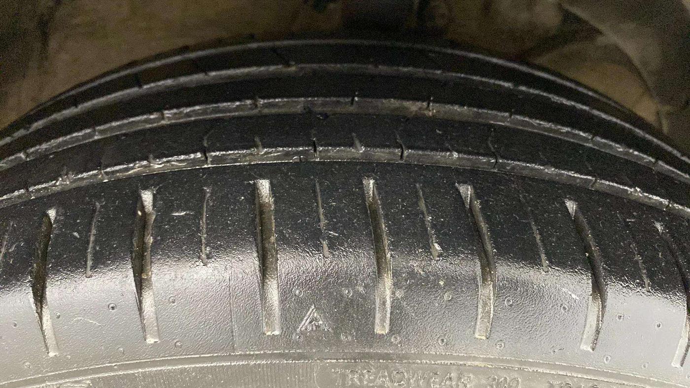 2020 Maruti Baleno ZETA PETROL 1.2, Petrol, Manual, 53,385 km, Right Front Tyre Tread