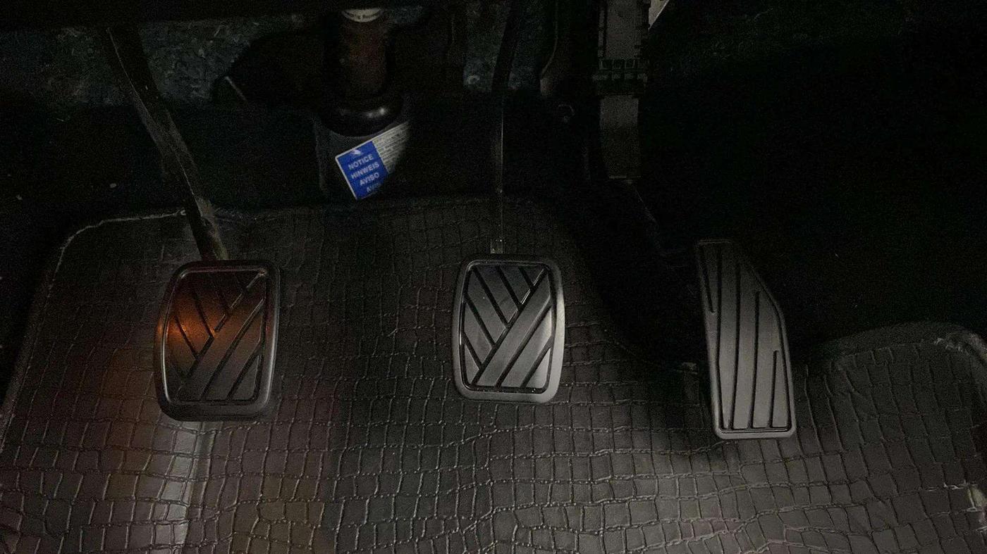 2020 Maruti Baleno ZETA PETROL 1.2, Petrol, Manual, 53,385 km, Pedals