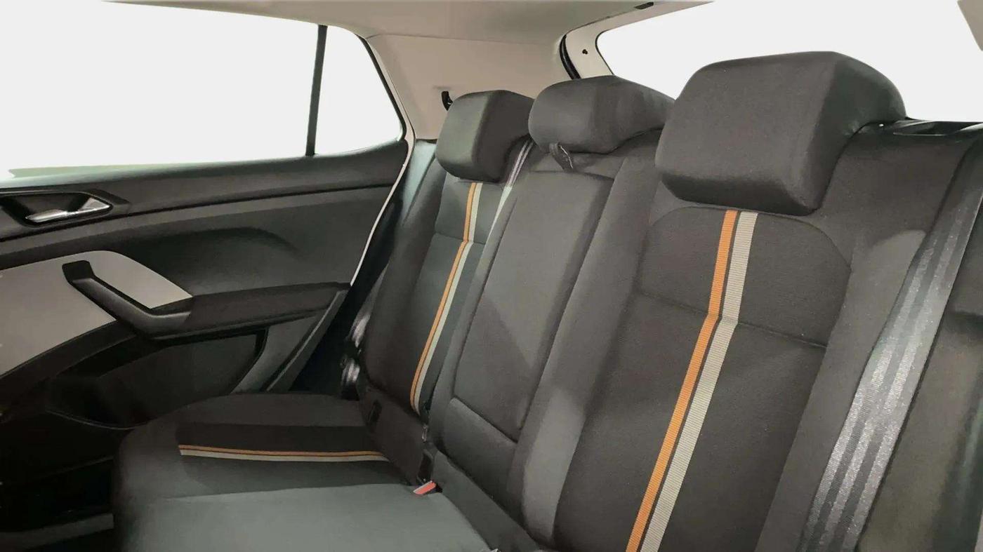 2021 Skoda KUSHAQ AMBITION 1.0L TSI MT, Petrol, Manual, 22,000 km, Right Side Rear Door Cabin