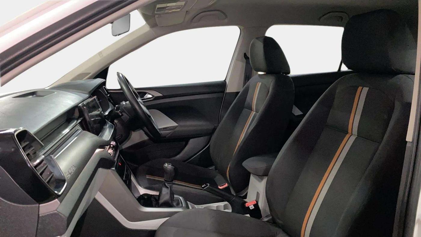 2021 Skoda KUSHAQ AMBITION 1.0L TSI MT, Petrol, Manual, 22,000 km, Right Side Front Door Cabin