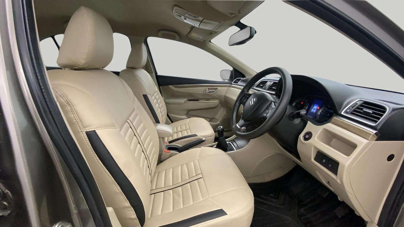 2019 Maruti Ciaz ZETA 1.5 SHVS MT PETROL, Petrol, Manual, 46,993 km, Right Side Front Door Cabin