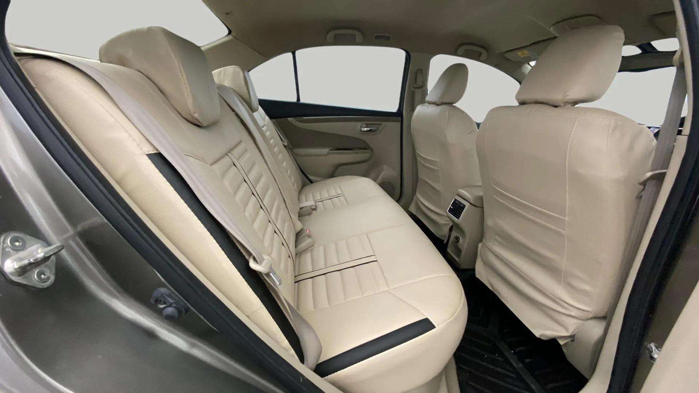 2019 Maruti Ciaz ZETA 1.5 SHVS MT PETROL, Petrol, Manual, 46,993 km, Right Side Rear Door Cabin